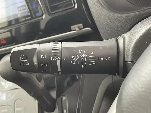 日産 デイズ ルークス X Vセレクション 滋賀県 2017(平29)年 7.2万km ホワイトパール 社外ナビ/（AM/FM/CD/DVD/SD/Bluetooth/USB/フルセグTV）/横滑り防止/アイドリングストップ/電格ミラー/ドライブレコーダー前（SD無し）/ETC/衝突軽減ブレーキ/純正アルミホイール/純正フロアマット/プッシュスタート/保証書/取扱説明書/スペアキー×１