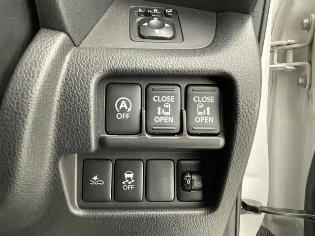 日産 デイズ ルークス X Vセレクション 滋賀県 2017(平29)年 7.2万km ホワイトパール 社外ナビ/（AM/FM/CD/DVD/SD/Bluetooth/USB/フルセグTV）/横滑り防止/アイドリングストップ/電格ミラー/ドライブレコーダー前（SD無し）/ETC/衝突軽減ブレーキ/純正アルミホイール/純正フロアマット/プッシュスタート/保証書/取扱説明書/スペアキー×１