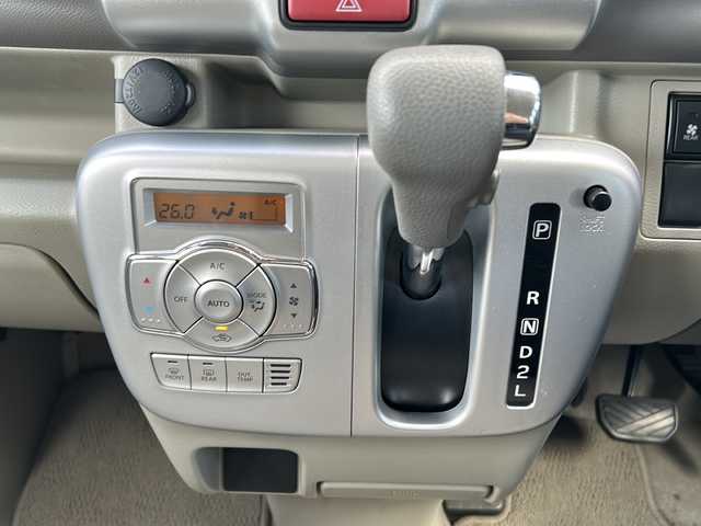 スズキ エブリィ ワゴン 岐阜県 2018(平30)年 0.7万km パールホワイト 登録時走行距離6364km/社外ＳＤナビ/フルセグＴＶ/バックカメラ/両側パワースライドドア/電動オートステップ/ターボ/ドライブレコーダー/純正フロアマット/純正アルミホイール/プッシュスタート/スマートキー/スペアキー/USB/Blue tooth/オートエアコン/ABS/横滑り防止装置/盗難防止装置/オートライト/キセノンヘッドライト/エアバッグ/衝突被害軽減システム