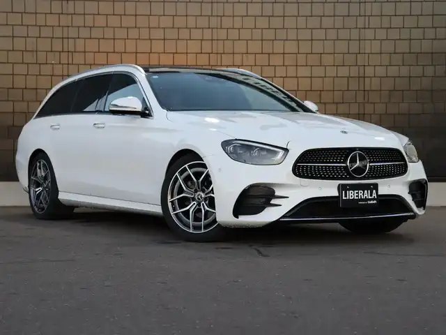 メルセデス・ベンツ Ｍ・ベンツ Ｅ２２０ｄ ステーションワゴン スポーツ 宮城県 2021(令3)年 6.6万km ポーラホワイト エクスクルーシブＰＫＧ/ＡＭＧラインインテリアＰＫＧ/レーダーセーフティＰＫＧ/・道路標識アシスト/・アクティブレーンキーピングアシスト/・アクティブブレーキアシスト/・アテンションアシスト/・ブラインドスポットアシスト/・レーンチェンジアシスト/純正ナビＴＶ/・フルセグ・ＢＴ・ＵＳＢ/全方位カメラ/パノラミックスライディングルーフ/ブルメスターサウンド/パワーテールゲート/ヘッドアップディスプレイ/左右メモリー機能付きパワーシート/全席シートヒーター/パドルシフト/パヒュームアトマイザー・イオナイザー/アンビエントライト/ワイヤレス充電/純正オプションドライブレコーダー前後