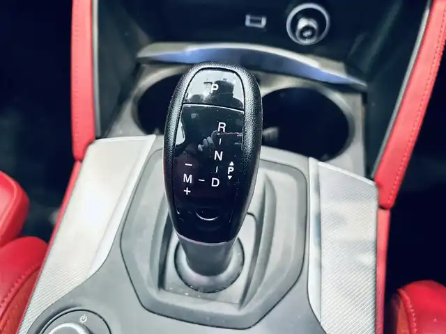 アルファロメオ ステルヴィオ 2.2ターボ ディーゼルQ4 スポーツPKG 大阪府 2019(令1)年 6.5万km 白 ACC/HarmanKardon/純正ディスプレイオーディオ/applecarplay/バックカメラ/純正19インチAW/HIDヘッドライト/電動リアゲート/赤革/パワーシート/Dシートメモリ/シートヒーター/ステアリングヒーター/ルーフレール/パドルシフト/ブラインドスポット/クリアランスソナー