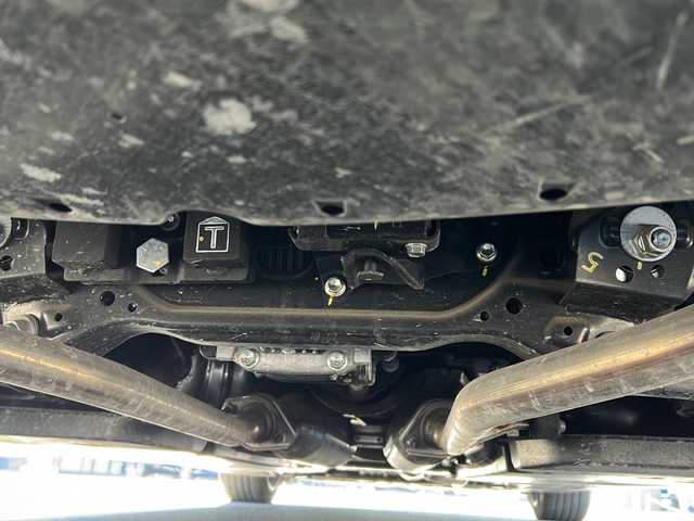 トヨタ クラウン ハイブリッド RS アドバンス 山口県 2019(平31)年 2.1万km プレシャスブラックパール サンルーフ/純正メモリナビ/・フルセグTV/・Bluetooth接続/・バックカメラ/・DVD再生機能有/ワンオーナー/ビルトインETC/ドライブレコーダー/Toyota Safety Sense/・プリクラッシュセーフティ/・レーントレーシングアシスト/・ロードサインアシスト/・レーダークルーズコントロール/・先行車発進告知機能/・ブラインドスポットモニター/・クリアランスソナー/・リヤクロストラフィックアラート/・リヤカメラディテクション/・パーキングサポートブレーキ/・インテリジェントパーキングアシスト/100V電源/USB入力端子/純正フロアマット/ハーフレザーシート/シートヒーター/パワーシートD席/N席/ステアリングヒーター/パワーバックドア/純正18インチアルミホイール/純正LEDライト/オートマチックハイビーム