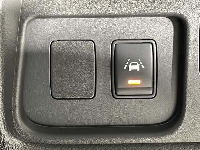 日産 セレナ HWS S HV Vセレ +Sefty 福岡県 2015(平27)年 1.9万km ダイヤモンドブラック ・Bluetooth/・前後ドラレコ/・LEDヘッドライト/・フルセグTV/・フリップダウン/・両側パワースライドドア/・スマートキー/・ETC/・プッシュスタート