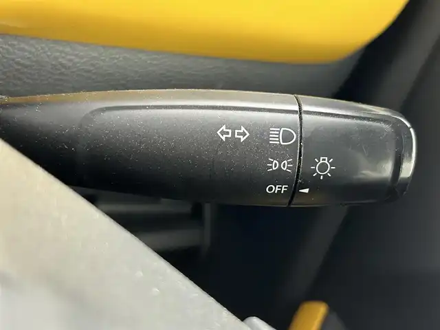 スズキ ハスラー G 熊本県 2018(平30)年 4.7万km アクティブイエロー/ブラック2トーンルーフ ワンオーナー　/禁煙車　/純正ナビKXM-ES02（ＣＤ・ＤＶＤ・フルセグ・ＢＴ・ＳＤ・ｉｐｏｄ・ＵＳＢ）/前後ドライブレコーダー　/前席シートヒーター　/スズキセーフティサポート/・衝突軽減ブレーキ/・誤発進抑制機能/・ふらつき警報機能/横滑り防止/アイドリングストップ/パーキングアシスト/電動格納ミラー/オートライト/ハロゲンヘッドライト/スマートキー/プッシュスタート/スペアキー1本