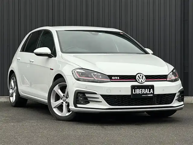 フォルクスワーゲン ゴルフ ＧＴＩ 福島県 2017(平29)年 4.9万km 白 6速マニュアル/ワンオーナー/純正メモリーナビ/AppleCarPlay/バックカメラ/アダプティブクルーズコントロール/レーンキープ/ブラインドスポット/コーナーセンサー/LEDヘッドライト/ETC/スマートキー/純正16AW付スタッドレスタイヤ積込