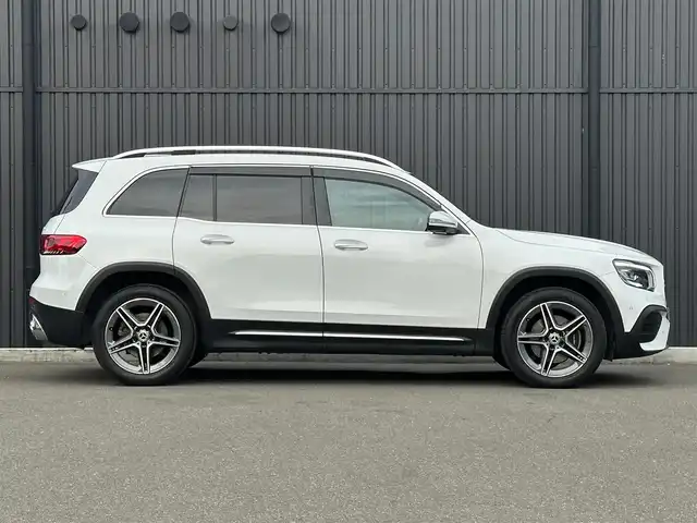 メルセデス・ベンツ Ｍ・ベンツ ＧＬＢ２００ｄ 4マチック AMGライン 福島県 2022(令4)年 4.4万km デジタルホワイト ACC/レーンキープ/ブラインドスポット/黒ハーフレザーシート/パワーシート/シートヒーター/純正ナビ/フルセグTV/AppleCarPlay/360°カメラ/ETC/マルチビームLED/前後ドライブレコーダー/電動リアゲート/アンビエントライト/パドルシフト/コーナーセンサー /ドアバイザー/純正19インチAW/スペアキー
