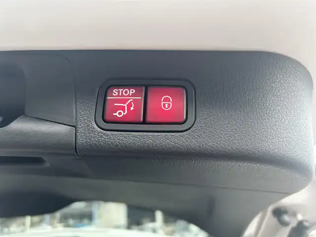 メルセデス・ベンツ Ｍ・ベンツ ＧＬＢ２００ｄ 4マチック AMGライン 滋賀県 2022(令4)年 4.4万km デジタルホワイト ACC/レーンキープ/ブラインドスポット/黒ハーフレザーシート/パワーシート/シートヒーター/純正ナビ/フルセグTV/AppleCarPlay/360°カメラ/ETC/マルチビームLED/前後ドライブレコーダー/電動リアゲート/アンビエントライト/パドルシフト/コーナーセンサー /ドアバイザー/純正19インチAW/スペアキー