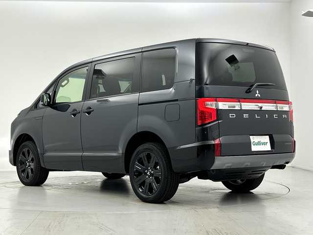 三菱 デリカＤ：５ シャモニー 愛知県 2025(令7)年 0.1千km グラファイトグレーメタリック/ブラックマイカ 登録済未使用車　15km/全方位モニター/シートヒーター/ステアリングヒーター/両側パワースライドドア/パワーシート/レーダークルーズコントロール/衝突軽減ブレーキ/レーンキープアシスト/オートハイビーム/ブラインドスポットモニター/誤発進抑制機能/オートホールド