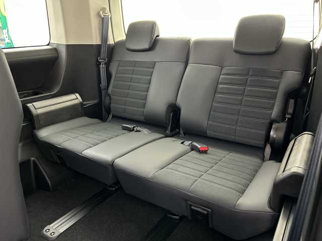 三菱 デリカＤ：５ シャモニー 愛知県 2025(令7)年 0.1千km グラファイトグレーメタリック/ブラックマイカ 登録済未使用車　15km/全方位モニター/シートヒーター/ステアリングヒーター/両側パワースライドドア/パワーシート/レーダークルーズコントロール/衝突軽減ブレーキ/レーンキープアシスト/オートハイビーム/ブラインドスポットモニター/誤発進抑制機能/オートホールド