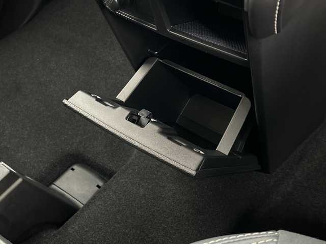 三菱 デリカＤ：５ シャモニー 愛知県 2025(令7)年 0.1千km グラファイトグレーメタリック/ブラックマイカ 登録済未使用車　15km/全方位モニター/シートヒーター/ステアリングヒーター/両側パワースライドドア/パワーシート/レーダークルーズコントロール/衝突軽減ブレーキ/レーンキープアシスト/オートハイビーム/ブラインドスポットモニター/誤発進抑制機能/オートホールド