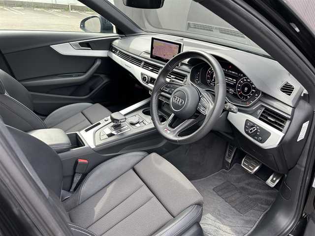 アウディ Ａ４ 2.0TFSI クワトロスポーツ SラインPKG 道東・釧路十勝 2017(平29)年 3.7万km ミトスブラックメタリック アシスタンスパッケージ/　・パークアシスト/　・サラウンドビューカメラ/アダプティブクルーズコントロール/黒ハーフレザー/シートヒーター/パワーシート/パワーバックドア/純正メモリナビ/TV/CD/DVD/SD/BT/USB/マトリクスLEDヘッドライト/オートライト/バーチャルコックピット/パドルシフト/純正18インチAW/純正フロアマット/リアフォグライト/ETC