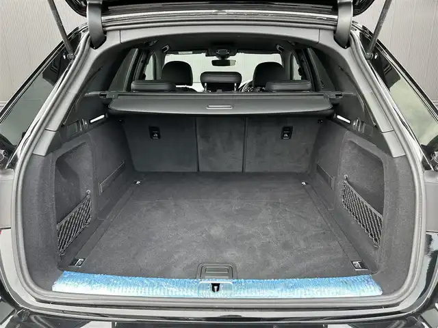 アウディ Ａ４ 2.0TFSI クワトロスポーツ SラインPKG 道東・釧路十勝 2017(平29)年 3.7万km ミトスブラックメタリック アシスタンスパッケージ/　・パークアシスト/　・サラウンドビューカメラ/アダプティブクルーズコントロール/黒ハーフレザー/シートヒーター/パワーシート/パワーバックドア/純正メモリナビ/TV/CD/DVD/SD/BT/USB/マトリクスLEDヘッドライト/オートライト/バーチャルコックピット/パドルシフト/純正18インチAW/純正フロアマット/リアフォグライト/ETC