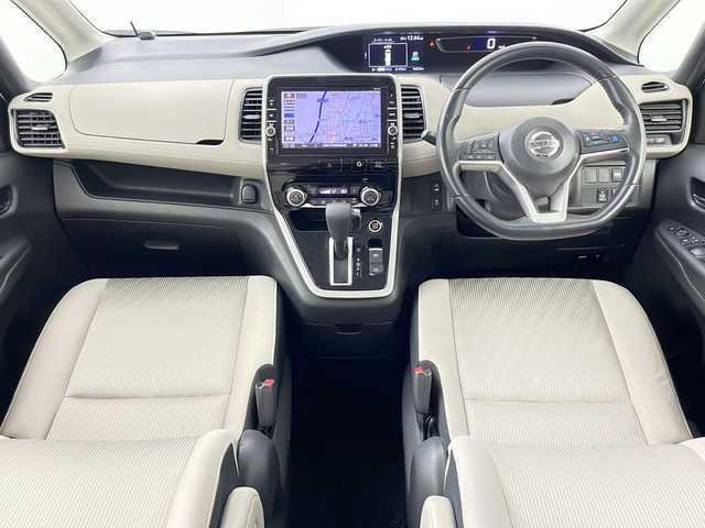 日産 セレナ ハイウェイスター プロパイロットED 道央・札幌 2016(平28)年 9.5万km ブリリアントホワイトパール ・４ＷＤ/・純正ナビ＆ＴＶ＆ＢＴ＆ＤＶＤ＆ＣＤ＆ＢＴ＆ＵＳＢ/・全方位カメラ/・エマージェンシーブレーキ/・プロパイロット/・ＬＤＷ/・ＬＤＰ/・標識検知/・ふらつき警報/・横滑り防止/・アイドリングストップ/・パーキングアシスト/・両側電動スライドドア/・ハンズフリーオートスライドドア/・電動パーキングブレーキ/・ブレーキホールド/・インテリジェントルームミラー/・社外前方ドライブレコーダー/・ドアミラーウィンカー＆ヒーター/・純正ＥＴＣ/・オートライト/・ＬＥＤヘッドライト/・フォグランプ/・クリアランスソナー