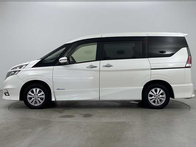 日産 セレナ ハイウェイスター プロパイロットED 道央・札幌 2016(平28)年 9.5万km ブリリアントホワイトパール ・４ＷＤ/・純正ナビ＆ＴＶ＆ＢＴ＆ＤＶＤ＆ＣＤ＆ＢＴ＆ＵＳＢ/・全方位カメラ/・エマージェンシーブレーキ/・プロパイロット/・ＬＤＷ/・ＬＤＰ/・標識検知/・ふらつき警報/・横滑り防止/・アイドリングストップ/・パーキングアシスト/・両側電動スライドドア/・ハンズフリーオートスライドドア/・電動パーキングブレーキ/・ブレーキホールド/・インテリジェントルームミラー/・社外前方ドライブレコーダー/・ドアミラーウィンカー＆ヒーター/・純正ＥＴＣ/・オートライト/・ＬＥＤヘッドライト/・フォグランプ/・クリアランスソナー