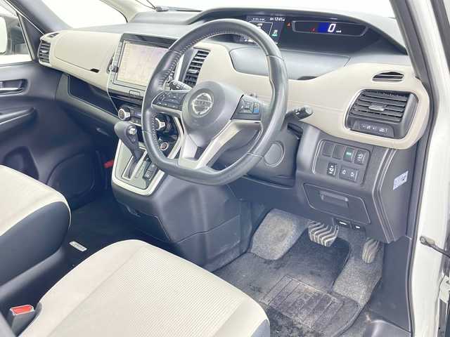 日産 セレナ ハイウェイスター プロパイロットED 道央・札幌 2016(平28)年 9.5万km ブリリアントホワイトパール ・４ＷＤ/・純正ナビ＆ＴＶ＆ＢＴ＆ＤＶＤ＆ＣＤ＆ＢＴ＆ＵＳＢ/・全方位カメラ/・エマージェンシーブレーキ/・プロパイロット/・ＬＤＷ/・ＬＤＰ/・標識検知/・ふらつき警報/・横滑り防止/・アイドリングストップ/・パーキングアシスト/・両側電動スライドドア/・ハンズフリーオートスライドドア/・電動パーキングブレーキ/・ブレーキホールド/・インテリジェントルームミラー/・社外前方ドライブレコーダー/・ドアミラーウィンカー＆ヒーター/・純正ＥＴＣ/・オートライト/・ＬＥＤヘッドライト/・フォグランプ/・クリアランスソナー