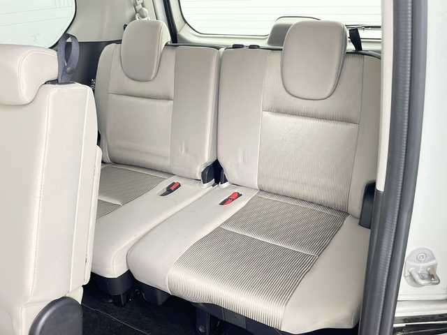 日産 セレナ ハイウェイスター プロパイロットED 道央・札幌 2016(平28)年 9.5万km ブリリアントホワイトパール ・４ＷＤ/・純正ナビ＆ＴＶ＆ＢＴ＆ＤＶＤ＆ＣＤ＆ＢＴ＆ＵＳＢ/・全方位カメラ/・エマージェンシーブレーキ/・プロパイロット/・ＬＤＷ/・ＬＤＰ/・標識検知/・ふらつき警報/・横滑り防止/・アイドリングストップ/・パーキングアシスト/・両側電動スライドドア/・ハンズフリーオートスライドドア/・電動パーキングブレーキ/・ブレーキホールド/・インテリジェントルームミラー/・社外前方ドライブレコーダー/・ドアミラーウィンカー＆ヒーター/・純正ＥＴＣ/・オートライト/・ＬＥＤヘッドライト/・フォグランプ/・クリアランスソナー