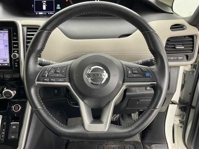 日産 セレナ ハイウェイスター プロパイロットED 道央・札幌 2016(平28)年 9.5万km ブリリアントホワイトパール ・４ＷＤ/・純正ナビ＆ＴＶ＆ＢＴ＆ＤＶＤ＆ＣＤ＆ＢＴ＆ＵＳＢ/・全方位カメラ/・エマージェンシーブレーキ/・プロパイロット/・ＬＤＷ/・ＬＤＰ/・標識検知/・ふらつき警報/・横滑り防止/・アイドリングストップ/・パーキングアシスト/・両側電動スライドドア/・ハンズフリーオートスライドドア/・電動パーキングブレーキ/・ブレーキホールド/・インテリジェントルームミラー/・社外前方ドライブレコーダー/・ドアミラーウィンカー＆ヒーター/・純正ＥＴＣ/・オートライト/・ＬＥＤヘッドライト/・フォグランプ/・クリアランスソナー