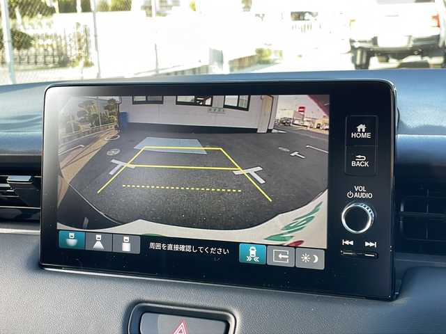 ホンダ ヴェゼル ハイブリッド e:HEV Z 山口県 2025(令7)年 0.1千km クリスタルブラックパール 純正9インチナビ/・Bluetooth接続/・フルセグTV/・バックカメラ/ビルトインETC/Honda SENSING/・衝突被害ブレーキ/・踏み間違い衝突軽減システム/・急アクセル抑制機能/・路外逸脱抑制機能/・歩行者事故低減ステアリング/・渋滞追従機能付アダプティブクルーズコントロール/・車線維持支援システム/・ヒルディセントコントロール/・駐車支援システム/・先行車発進お知らせ機能/・標識認識機能/パドルシフト/ワイヤレス充電/ハーフシート/シートヒーター/ステアリングヒーター/パワーバックドア/スマートキー/プッシュスタート