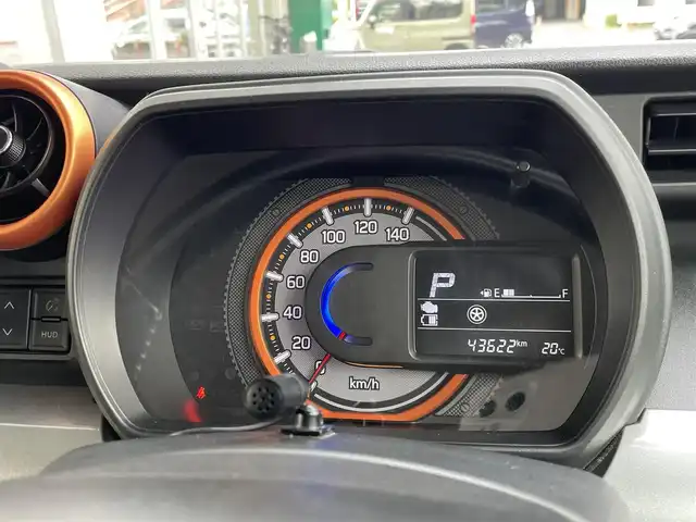 スズキ スペーシア ギア HYBRID XZ 埼玉県 2020(令2)年 4.3万km シフォンアイボリーM /ワンオーナー//社外8型メモリナビ//フルセグTV//全方位カメラ//CD/DVD/Bluetooth//両側パワースライドドア//アダプティブクルーズコントロール//前2席シートヒーター//ビルトインETC//スマートキーx2//LEDヘッドライト//衝突軽減ブレーキ//車線逸脱警報//W.サイド.カーテンエアバッグ//ABS//横滑り防止装置//バックソナー//革巻きステアリング//オートライト//LEDフォグランプ//ルーフレール//プライバシーガラス//ドアバイザー//純正14インチAW//新車時保証書//取扱説明書//ナビ取説