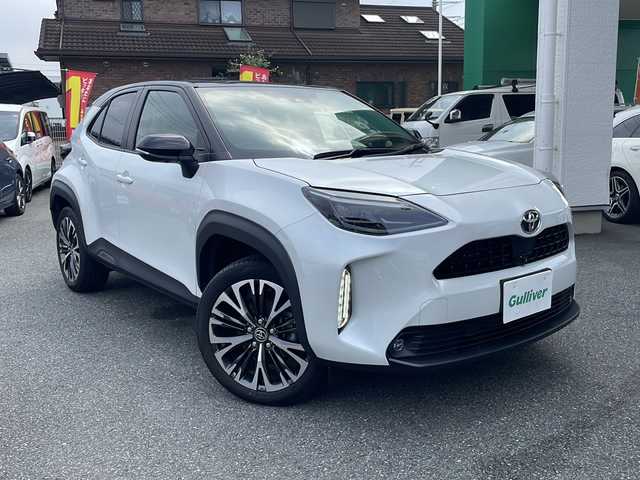 トヨタ ヤリスクロス Z 埼玉県 2023(令5)年 1.3万km ブラックマイカ/プラチナホワイトパールマイカ 白黒ツートンルーフ/ワンオーナー/取扱説明書/保証書/整備記録簿/オートエアコン/スマートキー/レーダークルーズコントロール/Bluetooth接続/ETC2.0/全方位カメラ/フロント、バック、サイドカメラ/ドライブレコーダー前後/純正フロアマット/運転席パワーシート/ハーフレザーシート/運転席、助手席シートヒーター/純正18インチアルミホイール/横滑り防止装置/レーンキープアシスト/オートライト、オートマチックハイビーム/コーナーセンサー/衝突被害軽減システム/DRIVE MODE/リアクロストラフィックアラート/ブラインドスポットモニター/Miracast TM/ステアリングヒーター