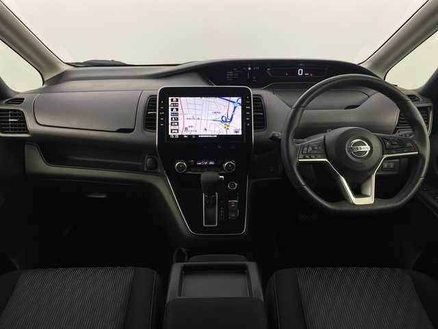 日産 セレナ ハイウェイスター V 新潟県 2020(令2)年 4.2万km ダイヤモンドブラック ４WD/プッシュスタート/スマートキー/プロパイロット/メモリナビ　型式MM519D-L/CD/BT/全周囲カメラ/フルセグ/ドライブレコーダー/両側パワースライドドア/コーナーセンサー/衝突被害軽減システム/オートライト/キセノン/スタッドレスタイヤ4本積載済/新車時保証書/取扱説明書