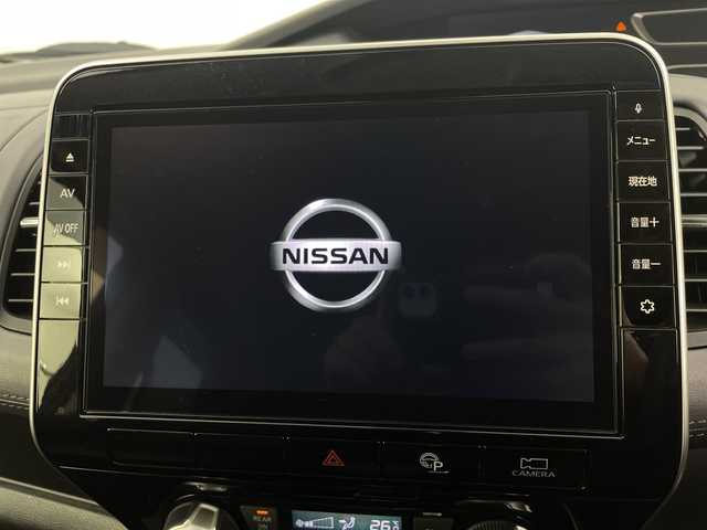 日産 セレナ ハイウェイスター V 新潟県 2020(令2)年 4.2万km ダイヤモンドブラック ４WD/プッシュスタート/スマートキー/プロパイロット/メモリナビ　型式MM519D-L/CD/BT/全周囲カメラ/フルセグ/ドライブレコーダー/両側パワースライドドア/コーナーセンサー/衝突被害軽減システム/オートライト/キセノン/スタッドレスタイヤ4本積載済/新車時保証書/取扱説明書