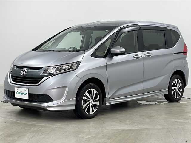 ホンダ フリード＋ G ホンダセンシング 道央・札幌 2016(平28)年 5.5万km ルナシルバーM ・4WD/・寒冷地仕様/・社外ナビ（MDV-L300）/&CD&DVD&USB&ワンセグTV/・バックカメラ/・両側パワースライドドア/・HondaSENSING/・アダプティブクルーズコントロール/・前席シートヒーター/・ハーフレザーシート/・ドアミラーヒーター/・TVキャンセラー/・社外ドライブレコーダー/・ビルトインETC/・モデューロエアロ（フロント&サイド）/・スマートキー/・スペアキー