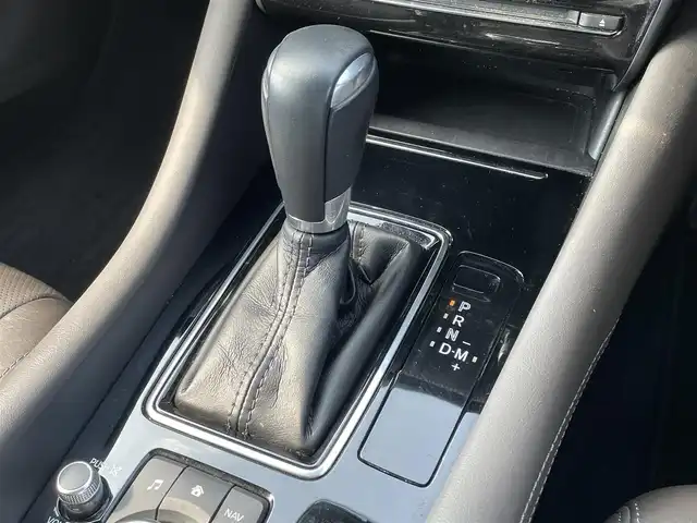 マツダ マツダ６ワゴン XD Lパッケージ 宮崎県 2020(令2)年 6.1万km ジェットブラックマイカ 純正ナビ/(AM.FM.Bluetooth.DVD.CD.USB)/フルセグTV/アラウンドビューカメラ/ETC/前後ドライブレコーダー/レーダークルーズコントロール/シートヒーター/エアシート/ハンドルヒーター/レーンキープアシスト/横滑り防止/オートライト/オートエアコン/電格ミラー/レザーシート/パドルシフト