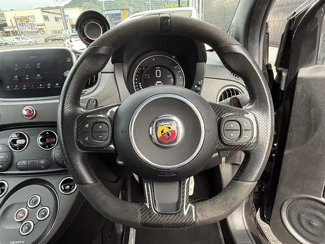 アバルト ５９５ コンペティツィオーネ 静岡県 2020(令2)年 3.8万km 黒 ハーフレザーシート/純正ディスプレイオーディオ/(Bluetooth/USB)/キーレスキー/ETC/ドライブレコーダー/純正フロアマット/純正17インチアルミホイール/パドルシフト/フロントフォグランプ/保証書/取扱説明書