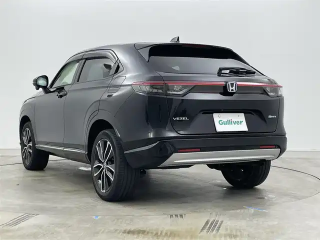 ホンダ ヴェゼル ハイブリッド e:HEV Z 岡山県 2021(令3)年 4.1万km クリスタルブラックパール ワンオーナー/純正ナビ/【Bluetooth/フルセグTV/Carplay/AndroidAuto】/バックカメラ/前席シートヒーター/ステアリングヒーター/ハーフレザーシート/レーダークルーズコントロール/ビルトインETC2.0/LEDヘッドライト/フォグランプ/電動リアゲート/衝突軽減ブレーキシステム/踏み間違い防止/ブラインドスポットモニター　/スマートキー×2/保証書/取扱説明書/ナビ取扱説明書