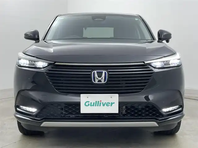 ホンダ ヴェゼル ハイブリッド e:HEV Z 岡山県 2021(令3)年 4.1万km クリスタルブラックパール ワンオーナー/純正ナビ/【Bluetooth/フルセグTV/Carplay/AndroidAuto】/バックカメラ/前席シートヒーター/ステアリングヒーター/ハーフレザーシート/レーダークルーズコントロール/ビルトインETC2.0/LEDヘッドライト/フォグランプ/電動リアゲート/衝突軽減ブレーキシステム/踏み間違い防止/ブラインドスポットモニター　/スマートキー×2/保証書/取扱説明書/ナビ取扱説明書