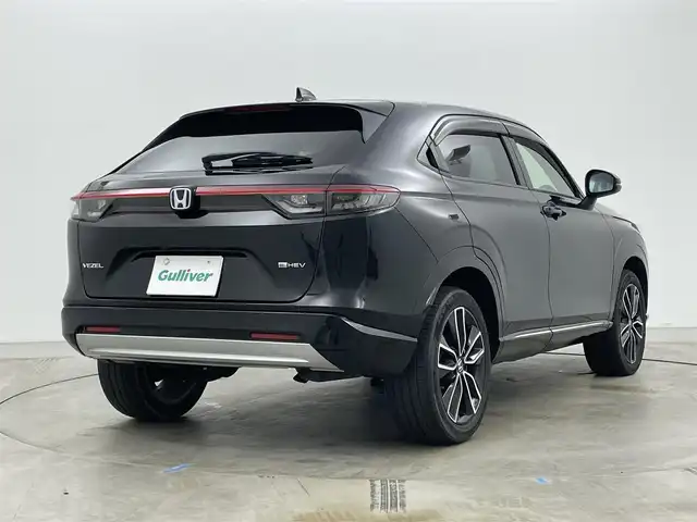 ホンダ ヴェゼル ハイブリッド e:HEV Z 岡山県 2021(令3)年 4.1万km クリスタルブラックパール ワンオーナー/純正ナビ/【Bluetooth/フルセグTV/Carplay/AndroidAuto】/バックカメラ/前席シートヒーター/ステアリングヒーター/ハーフレザーシート/レーダークルーズコントロール/ビルトインETC2.0/LEDヘッドライト/フォグランプ/電動リアゲート/衝突軽減ブレーキシステム/踏み間違い防止/ブラインドスポットモニター　/スマートキー×2/保証書/取扱説明書/ナビ取扱説明書