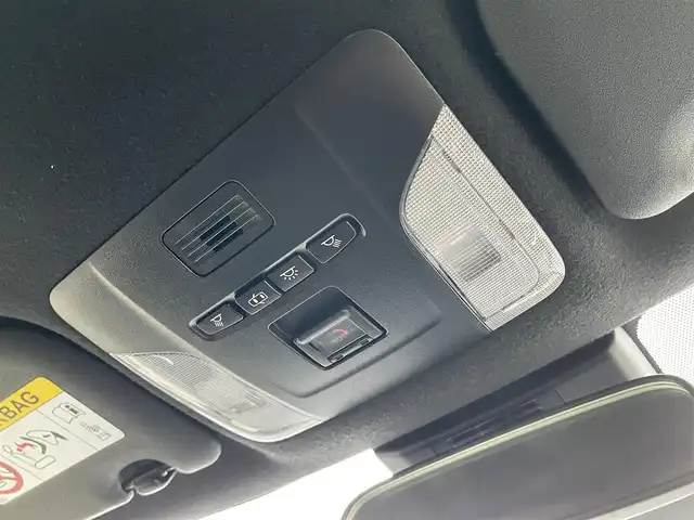 トヨタ カローラツーリング ハイブリッド ダブルバイビー 道南・函館 2022(令4)年 1.7万km アティチュードブラックマイカ /純正ナビ//フルセグTV//ドライブレコーダー//バックカメラ//クルーズコントロール//ETC//レーンキープアシスト//オートハイビーム//コーナーセンサー//LEDヘッドライト//ハーフレザシート