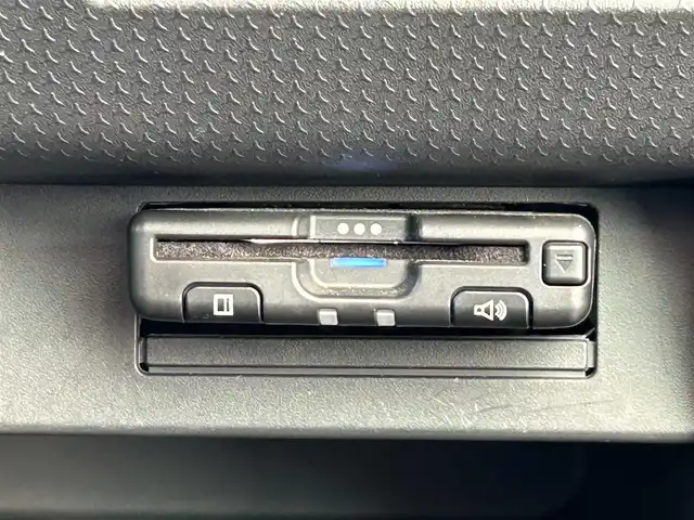 スズキ ハスラー G 愛媛県 2019(令1)年 4.4万km フェニックスレッドパール/ホワイト2トーンルーフ 社外ナビ(TV/DVD/Bluetooth)/ETC/前席シートヒーター/ドライブレコーダー/横滑り防止装置/レーンキープアシスト/ハロゲンヘッドライト/衝突軽減システム