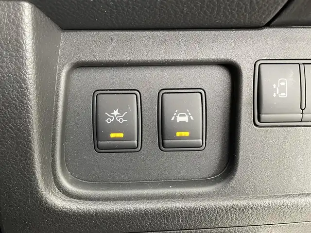 日産 セレナ HWS S HV Vセレ +SeftyⅡ 福井県 2016(平28)年 8万km ブリリアントホワイトパール 純正ナビ/【AM/FM/CD/DVD/Bluetooth/フルセグTV】/アラウンドビューモニター/ETC/両側電動スライドドア/衝突軽減ブレーキ/レーンキープアシスト/アイドリングストップ/オートライト/プッシュスタート/スマートキー