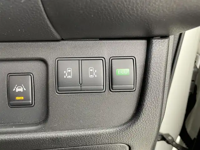 日産 セレナ HWS S HV Vセレ +SeftyⅡ 福井県 2016(平28)年 8万km ブリリアントホワイトパール 純正ナビ/【AM/FM/CD/DVD/Bluetooth/フルセグTV】/アラウンドビューモニター/ETC/両側電動スライドドア/衝突軽減ブレーキ/レーンキープアシスト/アイドリングストップ/オートライト/プッシュスタート/スマートキー