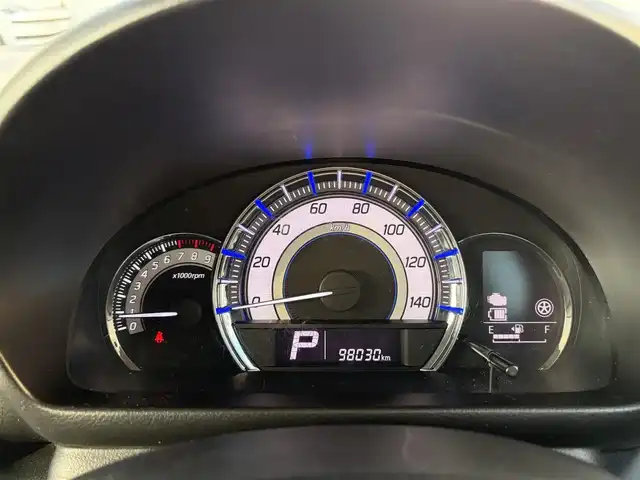 スズキ スペーシア カスタム Z 兵庫県 2017(平29)年 9.8万km ブルーイッシュブラックパール3 (株)IDOMが運営する【じしゃロン神戸名谷店】の自社ローン対象車両になります。こちらは現金ご利用時の価格です。/自社ローンご希望の方は別途その旨お申付け下さい。/プッシュスタート/アイドリングストップ/スマートキー/左側パワースライドドア/Bluetooth接続/CD/ETC/バックカメラ/社外ナビ/ABS/オートライト/シートヒーター/分割可倒式リヤシート