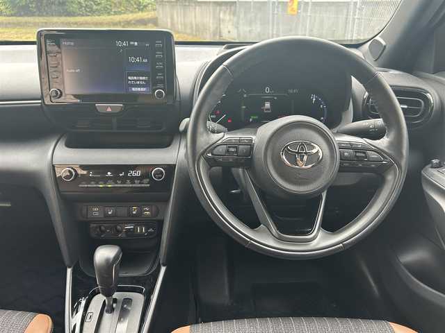 トヨタ ヤリスクロス ハイブリッド Z アドベンチャー 長崎県 2023(令5)年 1.2万km プラチナホワイトパールマイカ ワンオーナー/純正ディスプレイオーディオ/（Bluetooth/フルセグ）/バックカメラ/衝突軽減システム/レーンアシスト/ブラインドスポットモニター/レーダークルーズ/ETC/ハーフレザーシート/パワーシート/シートヒーター/ヘッドアップディスプレイ/ステアリングスイッチ/ルーフレール/純正18インチAW