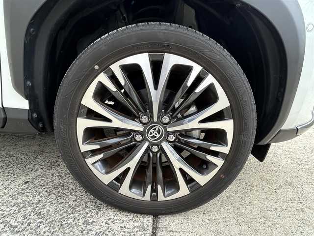 トヨタ ヤリスクロス ハイブリッド Z アドベンチャー 長崎県 2023(令5)年 1.2万km プラチナホワイトパールマイカ ワンオーナー/純正ディスプレイオーディオ/（Bluetooth/フルセグ）/バックカメラ/衝突軽減システム/レーンアシスト/ブラインドスポットモニター/レーダークルーズ/ETC/ハーフレザーシート/パワーシート/シートヒーター/ヘッドアップディスプレイ/ステアリングスイッチ/ルーフレール/純正18インチAW