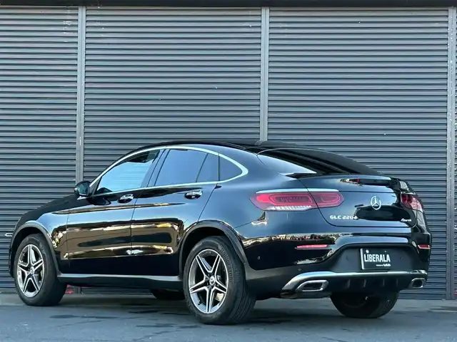 メルセデス・ベンツ ＧＬＣ２２０ d 4マチック クーペ AMGライン 茨城県 2020(令2)年 2.6万km オブシディアンブラック 後期型 /サンル-フ /RSP /ACC /LKA /BSA /360度カメラ /半革 /全席シ-トヒ-タ- /M付パワ-シ-ト /PWテ-ルゲ-ト /純正ナビ /TV/BT/CarPlay/USB /アンビエントライト /純正19inAW /マルチビ-ムLED /オ-トハイビ-ム /ETC2.0 /前後ドラレコ /禁煙車