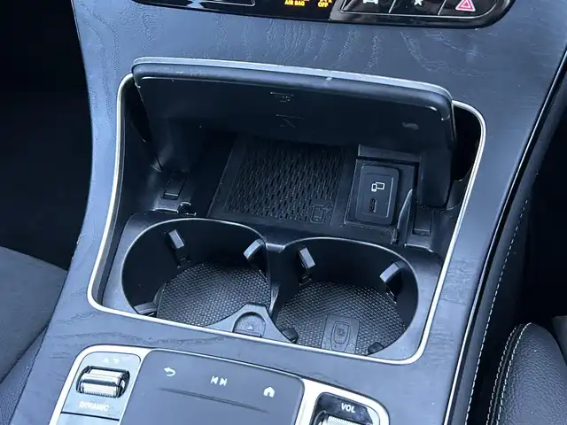 メルセデス・ベンツ ＧＬＣ２２０ d 4マチック クーペ AMGライン 茨城県 2020(令2)年 2.6万km オブシディアンブラック 後期型 /サンル-フ /RSP /ACC /LKA /BSA /360度カメラ /半革 /全席シ-トヒ-タ- /M付パワ-シ-ト /PWテ-ルゲ-ト /純正ナビ /TV/BT/CarPlay/USB /アンビエントライト /純正19inAW /マルチビ-ムLED /オ-トハイビ-ム /ETC2.0 /前後ドラレコ /禁煙車