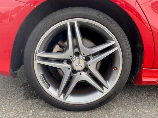 メルセデス・ベンツ ＣＬＡ１８０ Sブレイク　スポーツ 兵庫県 2016(平28)年 9.3万km ジュピターレッド 純正ナビ（FM/BT/CD)/・フルセグTV/バックモニター/クルーズコントロール/ブラインドスポットモニター/ステアリングスイッチ/パドルシフト/運転席パワーシート/電動リアゲート/シートヒーター/アイドリングストップ/パーキングアシスト/ドライブレコーダー/純正マット/ETC
