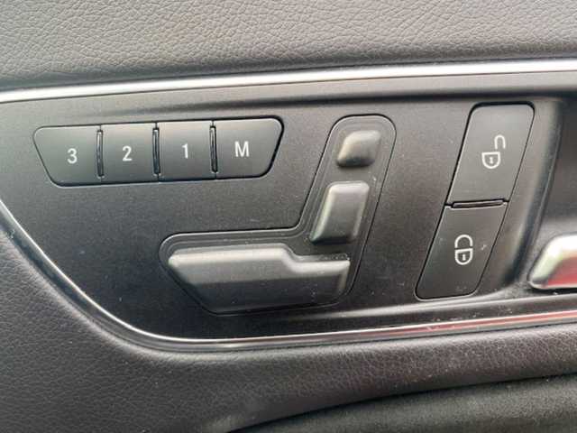 メルセデス・ベンツ ＣＬＡ１８０ Sブレイク　スポーツ 兵庫県 2016(平28)年 9.3万km ジュピターレッド 純正ナビ（FM/BT/CD)/・フルセグTV/バックモニター/クルーズコントロール/ブラインドスポットモニター/ステアリングスイッチ/パドルシフト/運転席パワーシート/電動リアゲート/シートヒーター/アイドリングストップ/パーキングアシスト/ドライブレコーダー/純正マット/ETC