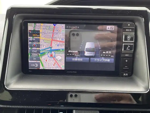 トヨタ ノア ハイブリッド Si ダブルバイビーⅢ 三重県 2021(令3)年 11.1万km ホワイトパールクリスタルシャイン 登録時走行距離　110611km/ワンオーナー/禁煙車/黒皮ハーフレザー/社外ナビ（アルパイン）/AM/FM/TV/Bluetooth/TV（ワンセグ）/フリップダウンモニター/ETC/クルーズコントロール/レーンキープアシスト/衝突軽減システム/コーナーセンサー/パワースライドドア（両）/ステアリングスイッチ/シートヒーター/AUTOライト/パワーウインドウ/パワーステアリング/三列シート