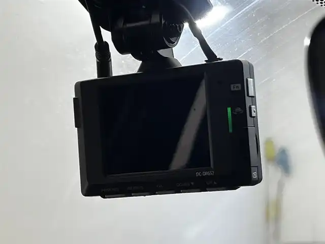 レクサス ＵＸ 200 バージョンC 滋賀県 2021(令3)年 2.3万km ソニックチタニウム 12.3インチ純正ナビ/Bluetooth/CD/DVD/USB/フルセグTV/フロント/サイド/バックカメラ/パワーリアゲート/パワーシート/シートヒーター/ステアリングヒーター/MTモード付AT/前後ソナー/オートハイビーム/LEDヘッドライト/前後ドライブレコーダー/ビルトインETC2.0