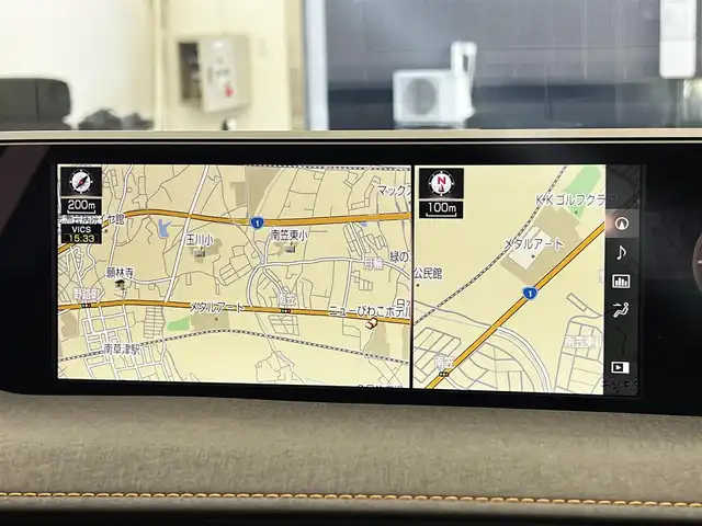 レクサス ＵＸ 200 バージョンC 滋賀県 2021(令3)年 2.3万km ソニックチタニウム 12.3インチ純正ナビ/Bluetooth/CD/DVD/USB/フルセグTV/フロント/サイド/バックカメラ/パワーリアゲート/パワーシート/シートヒーター/ステアリングヒーター/MTモード付AT/前後ソナー/オートハイビーム/LEDヘッドライト/前後ドライブレコーダー/ビルトインETC2.0