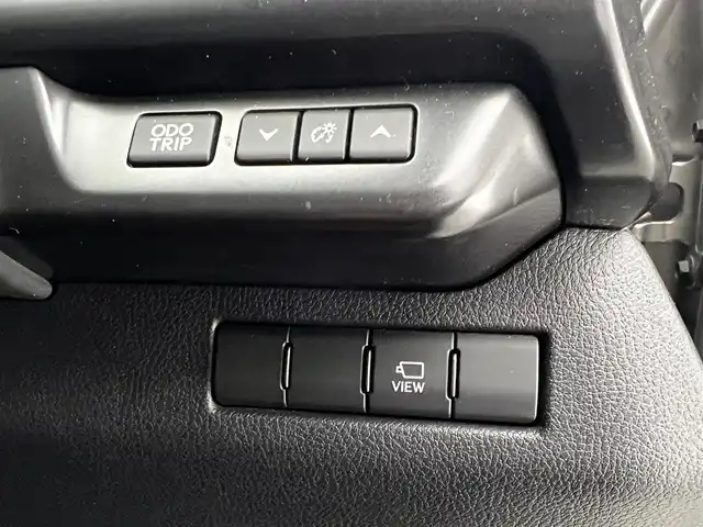 レクサス ＵＸ 200 バージョンC 滋賀県 2021(令3)年 2.3万km ソニックチタニウム 12.3インチ純正ナビ/Bluetooth/CD/DVD/USB/フルセグTV/フロント/サイド/バックカメラ/パワーリアゲート/パワーシート/シートヒーター/ステアリングヒーター/MTモード付AT/前後ソナー/オートハイビーム/LEDヘッドライト/前後ドライブレコーダー/ビルトインETC2.0