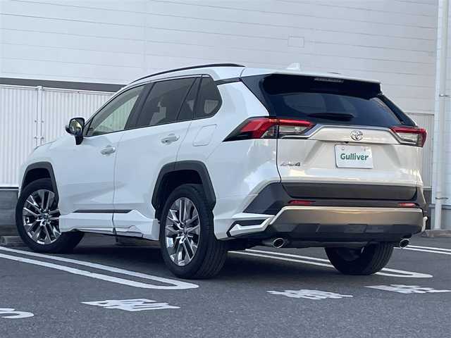 トヨタ ＲＡＶ４ G Zパッケージ 群馬県 2022(令4)年 0.8万km ホワイトパールクリスタルシャイン モデリスタエアロ/トヨタセーフティセンス/・衝突軽減ブレーキシステム/・レーンキープアシスト/・プリクラッシュセーフティ/・ブラインドスポットモニター/・オートハイビーム/純正ディスプレイオーディオ/（BT/HDMI/USB/フルセグTV/Miracast）/全方位カメラ/ビルトインETC/デジタルインナーミラー/前後ドライブレコーダー/D席メモリパワーシート/シートヒーター/エアシート/ステアリングスイッチ/ステアリングヒーター/オートホールド/パワーバックドア/LEDヘッドライト/フォグライト/電格ミラー/純正フロアマット/純正19インチアルミホイール