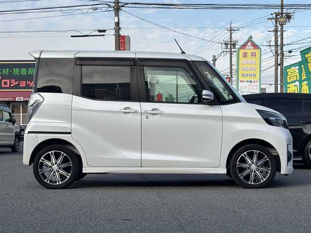 三菱 ｅＫスペース カスタムT セーフティパッケージ 愛知県 2017(平29)年 8.9万km シルキーホワイト /禁煙//純正15AW//ナビ/CD/DVD/BT/MSV/USB/フルセグ//全方位モニター//前後ドライブレコーダー//ETC//両側パワースライドドア//リアサーキュレーター//衝突軽減ブレーキ//クルーズコントロール//アイドリングストップ//横滑り防止装置//盗難防止装置//LEDオートライト//オートハイビーム//フォグランプ//オートリトラウィンカーミラー//防眩ミラー//革巻きステアリング//ステアリングスイッチ//バニティミラー//純正フロアマット//純正ドアバイザー//スペアスマートキー//新車時保証書//取扱説明書//スタッドレス付AW積込