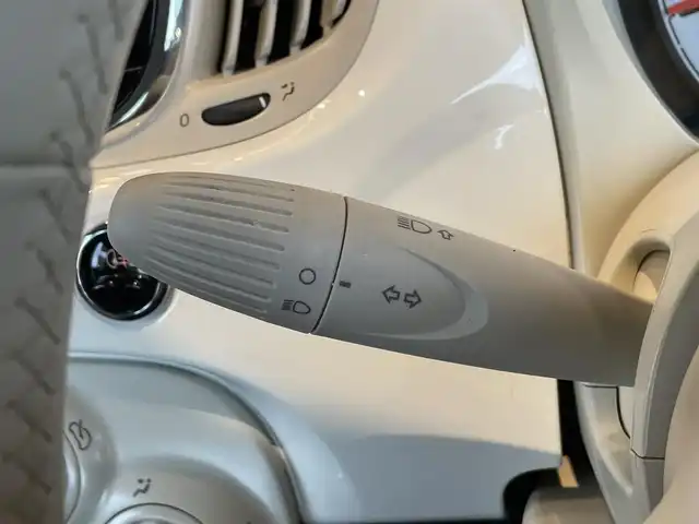 フィアット ５００ ツインエア ポップ 高知県 2017(平29)年 3.2万km ビアンコ・ガーラ ディスプレイオーディオ/BT/AM/FM/ドラレコ/ETC/アイドリングストップ